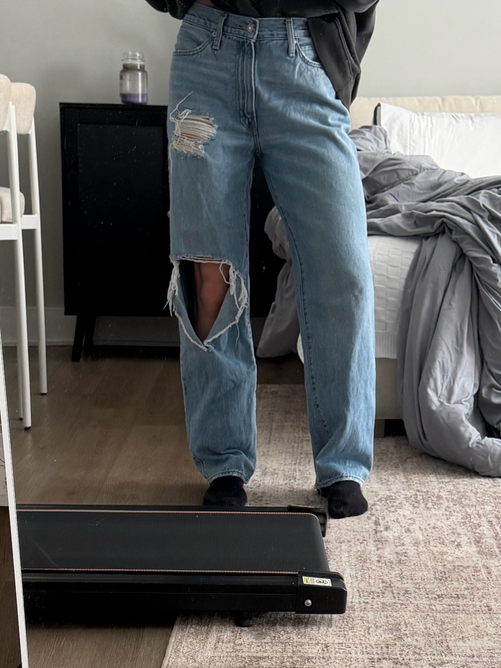 Levi’s ‘94 Baggy Jeans Woman 27- Medium Wash Distressed Ripped 90s